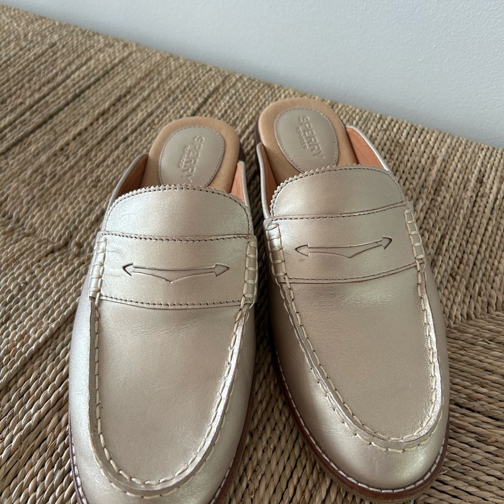 Sperry Womens Gold Loafers
